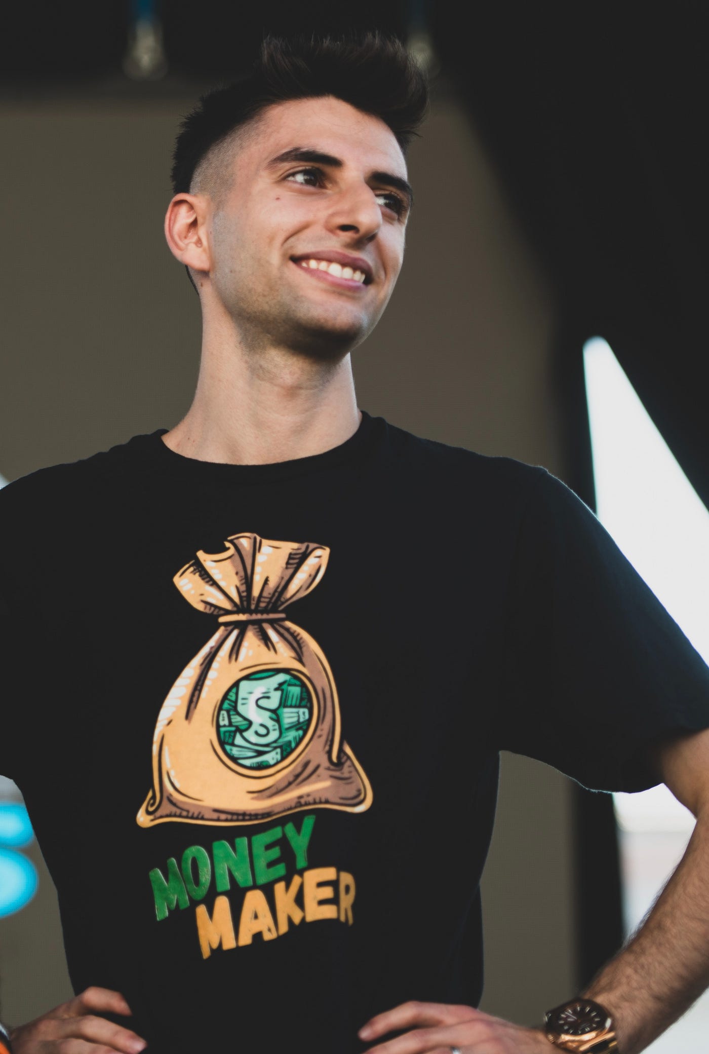 Dennis Castelluzzo: dalla passione per il digital alla costruzione di un brand di successo
