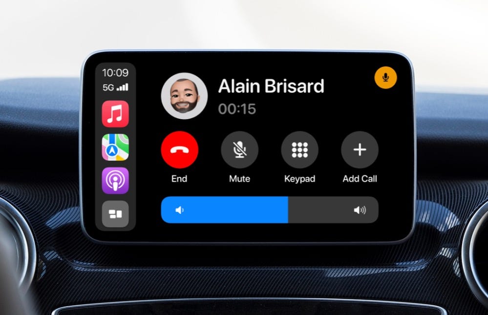 Apple CarPlay: Making a Call 