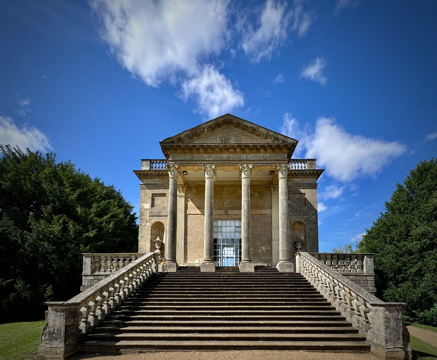 Another temple found overlooking the grounds from an elevated position. An occasional gallery or workshop base. Photo by the author, Stephen Ellis Bell. Sony A7r mk4.