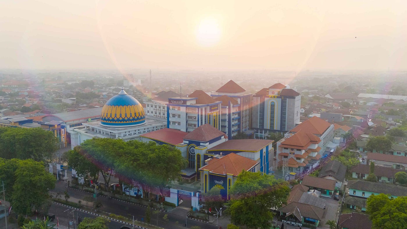 Umsida Raih Penghargaan Atas Kinerja Riset dan Abdimas LLDIKTI Wilayah 7