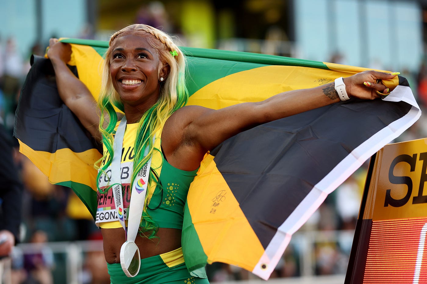 Elaine Thompson keeps queen of the track title, and 100-meter gold, in  Jamaica - Los Angeles Times