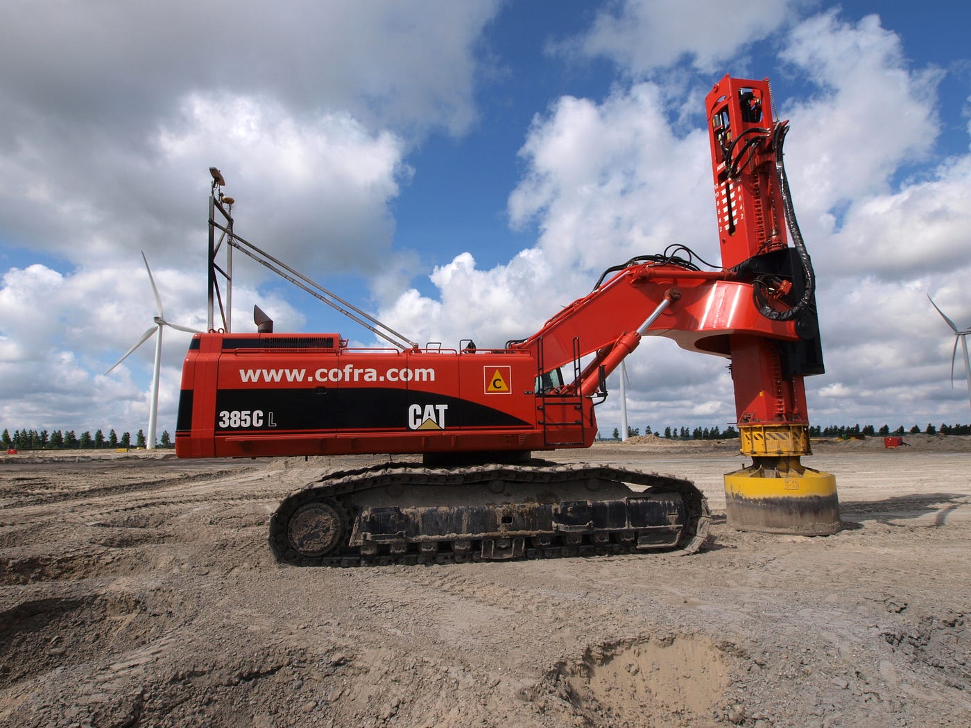What Is a Pile Driver and How Does It Work? | by WhoBuys  ConstructionEquipment | Medium