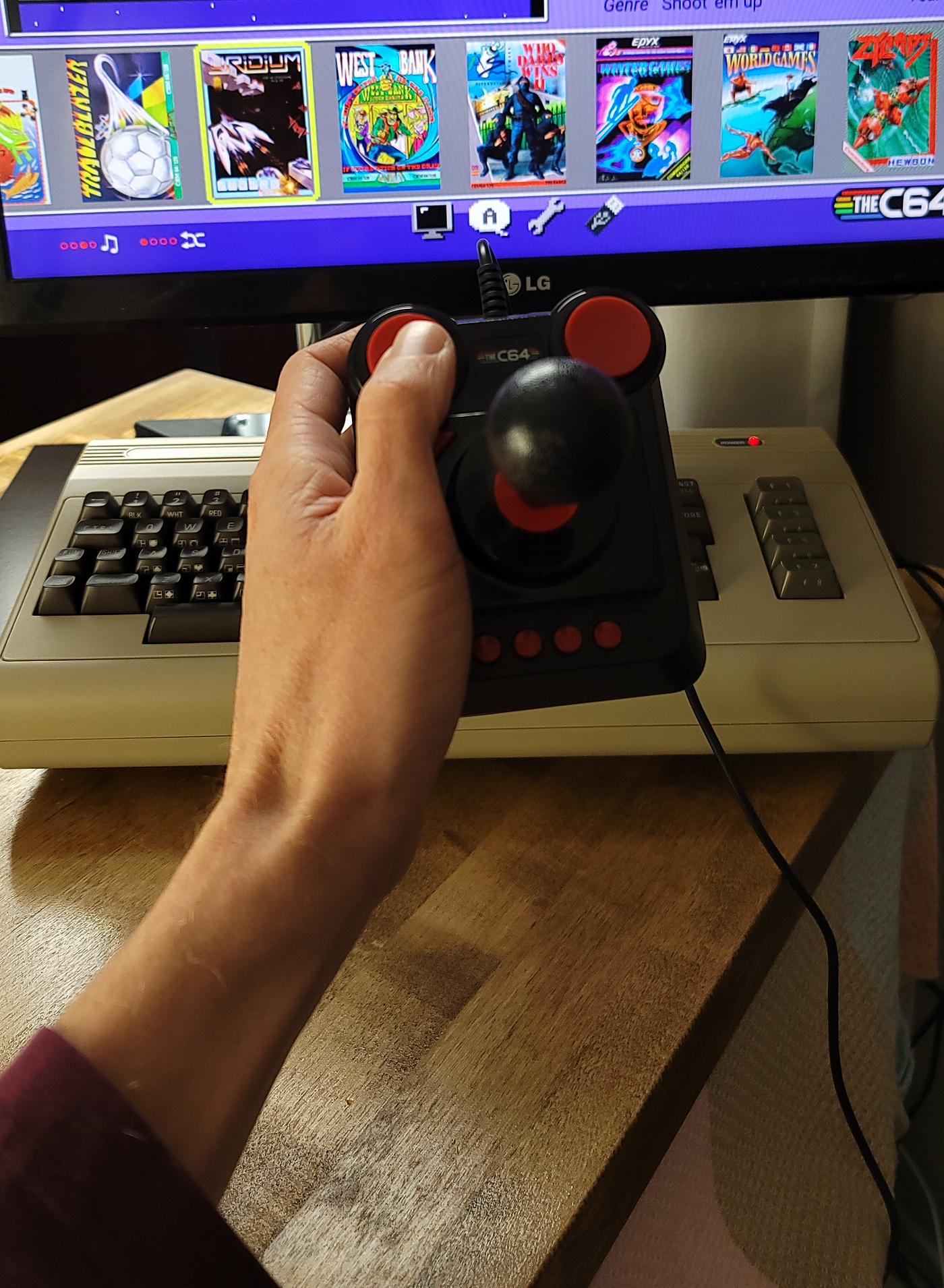 The New Commodore 64 Emulator Is the Best Way to Get Your Retro Game Fix |  Debugger