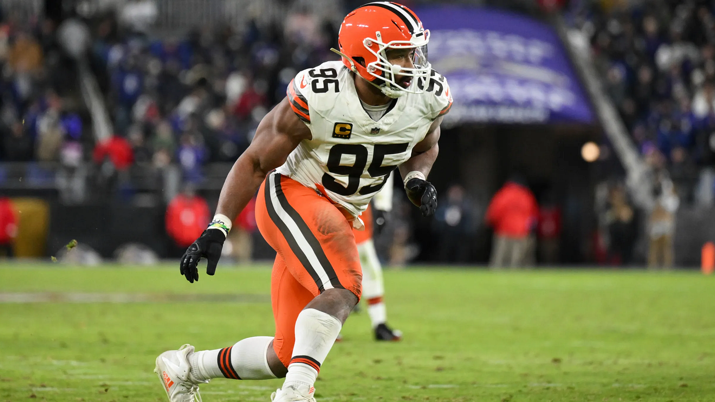 Cleveland Browns defensive end Myles Garrett (95) against the Baltimore Ravens at M&T Bank Stadium in Baltimore, MD. AP Photo/Terrance Williams