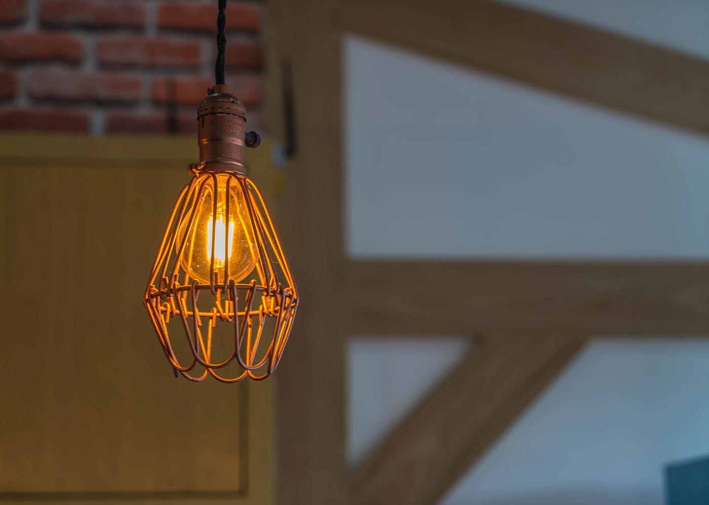 Die besten Plätze für Ihre Wandlampe im Wohnzimmer