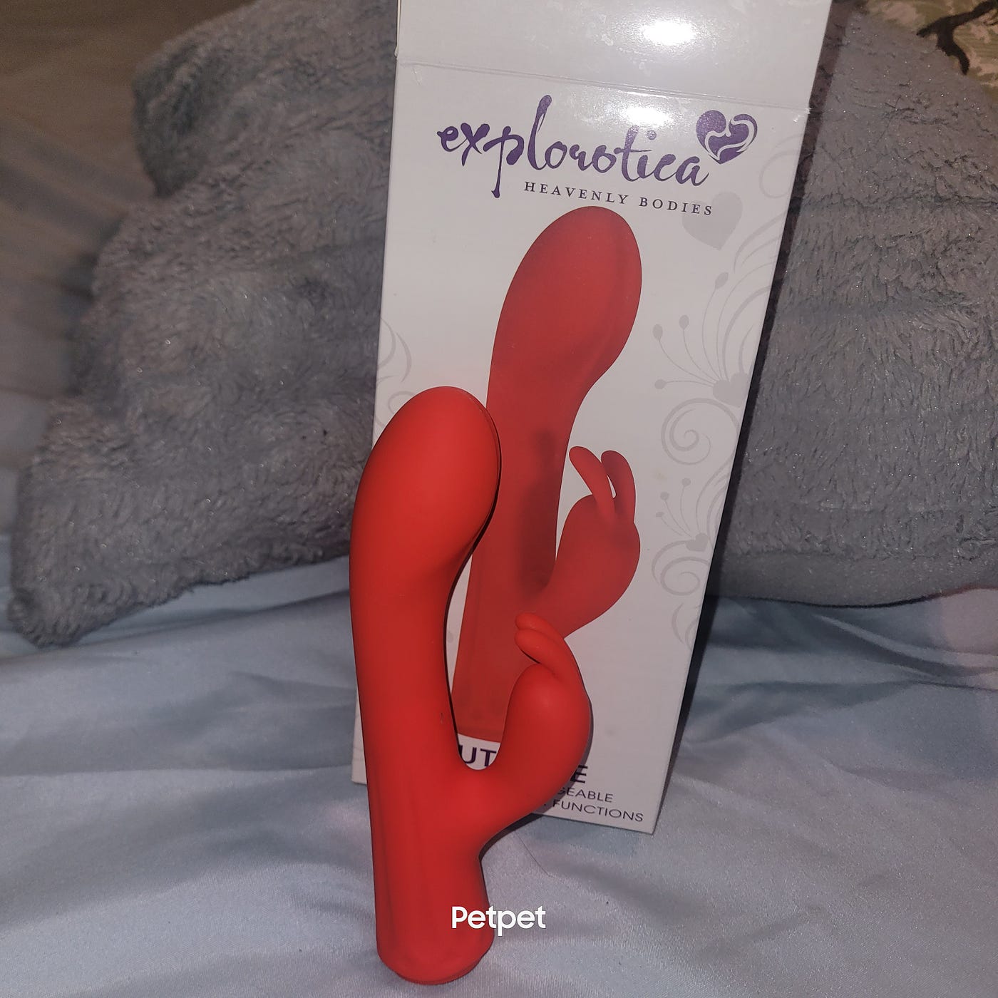Toys Wanna Have Fun: A Buzzing Sex Toy Review | by Petunia Petals | ILLUMINATION | Medium Toys Wanna Have Fun: A Buzzing Sex Toy Review | by Petunia Petals | ILLUMINATION | Medium