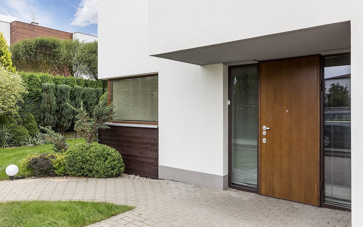 Woodworking adhesives for window and door frames