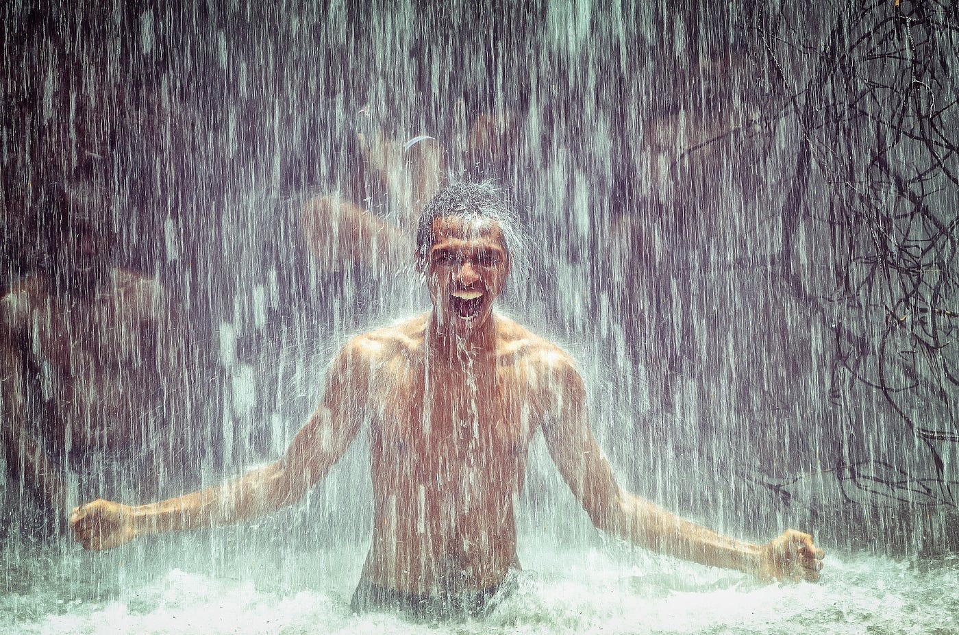 11 Benefits of Taking a Cold Shower After a Workout