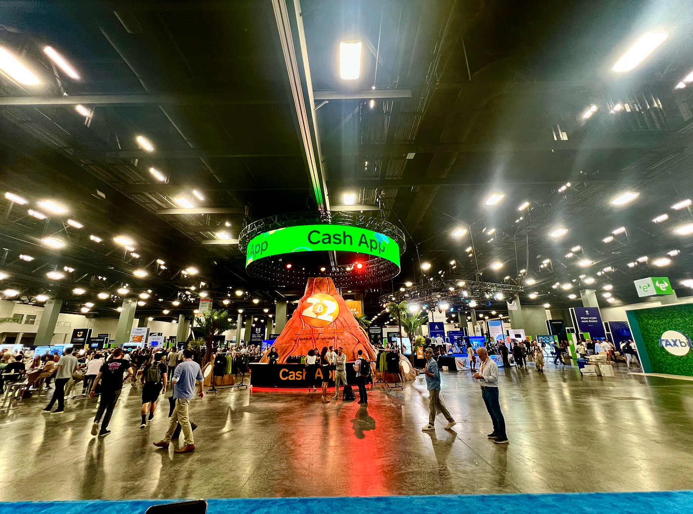 Blockchain Worldwide Tour: 5th stop- Surfing Bitcoin 2022 at  Miami-Investments Insights Report &… | by J100x | Coinmonks | Medium