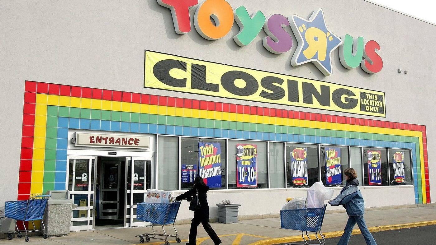 The Downfall of Toys R Us — Don't Blame Amazon! | by BRAND MINDS | Medium