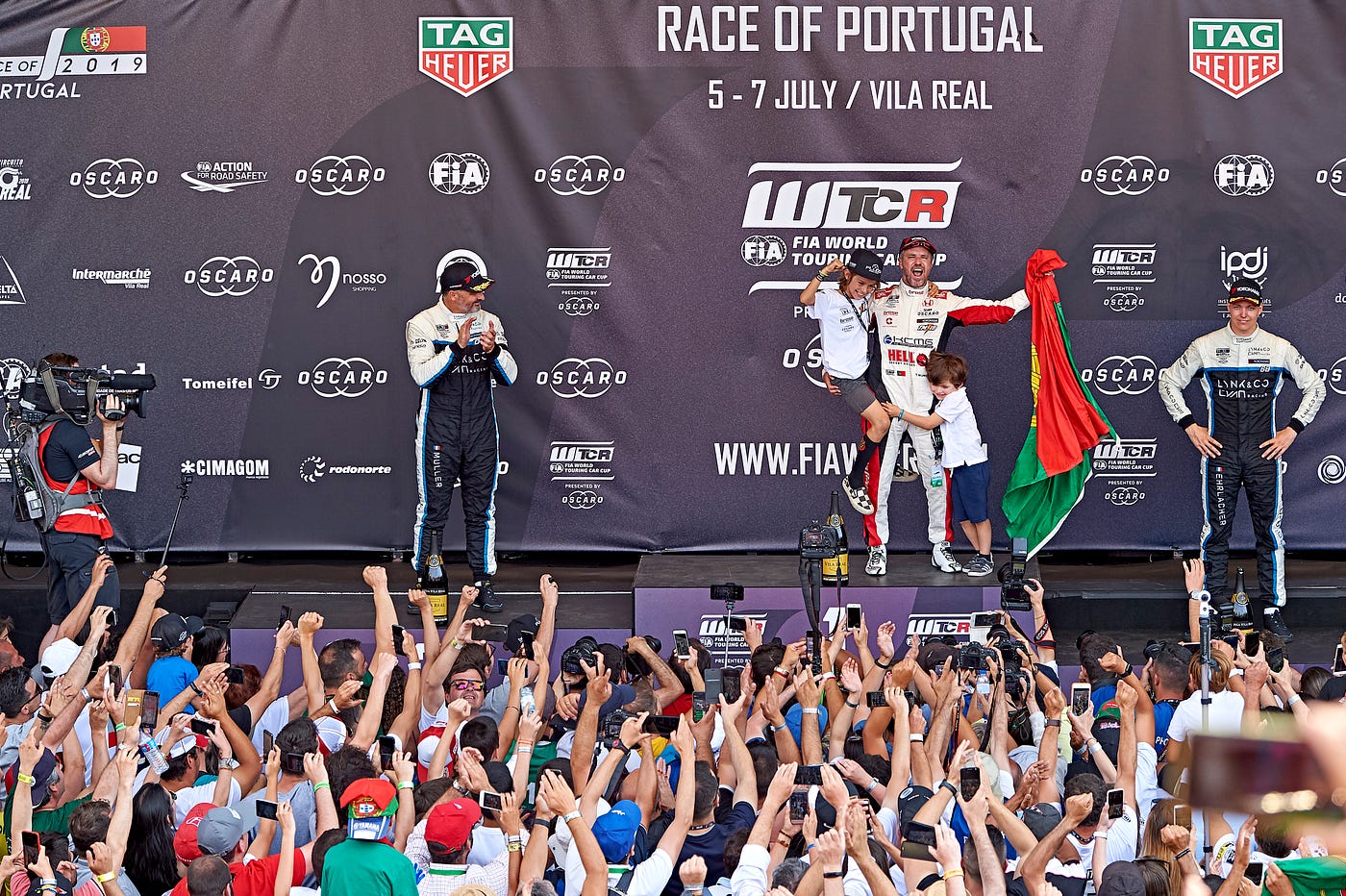 WTCC - WTCC community gets behind Tiago Monteiro