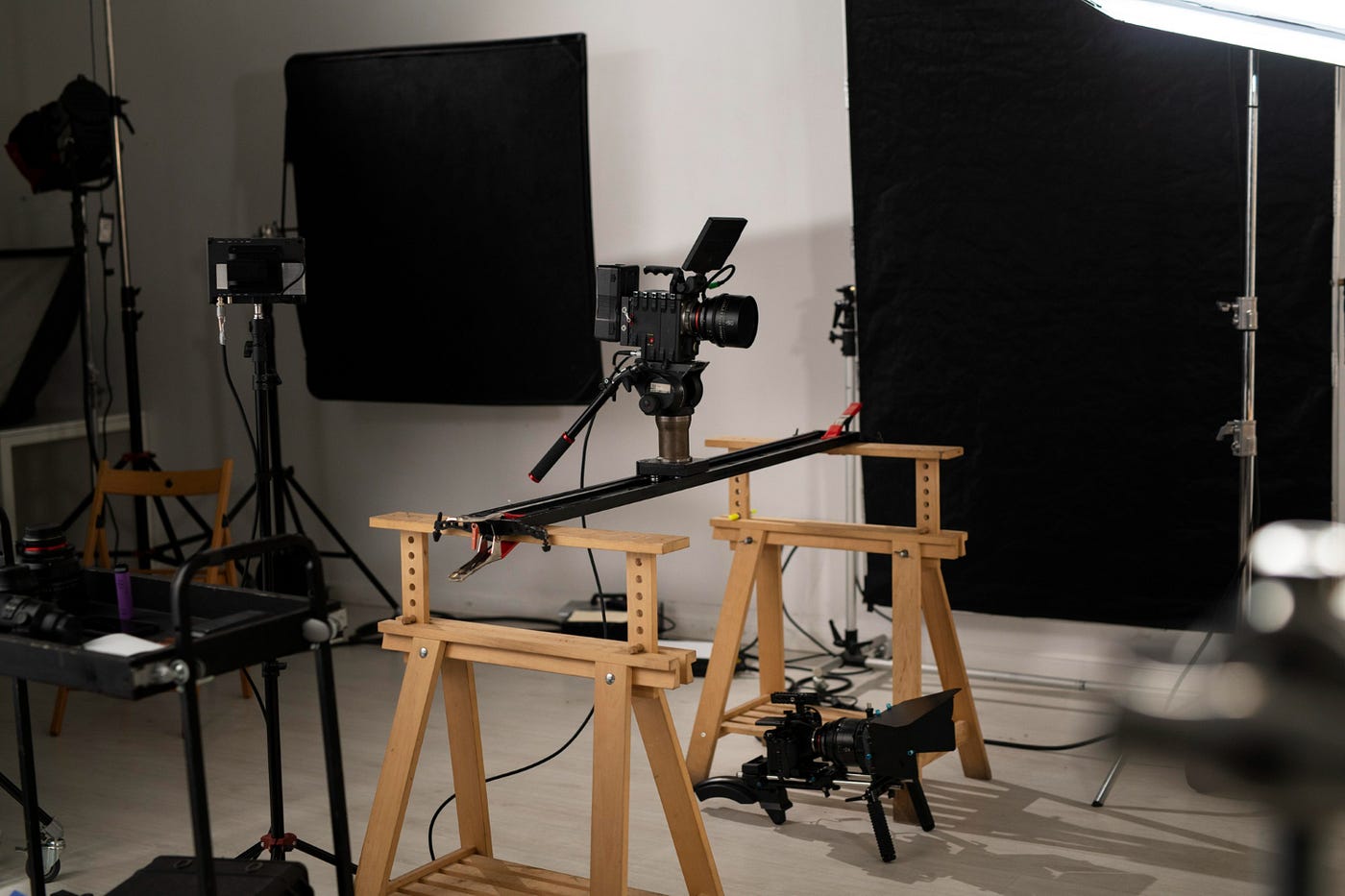 Chroma Key Essentials: Equipment, Setup & Lighting Explained