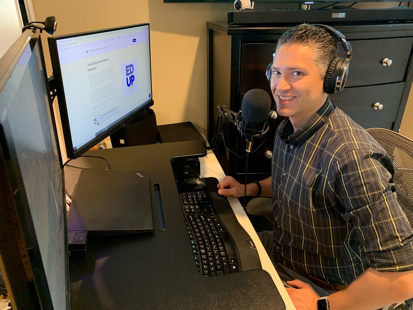 Dr. Joe Sallustio of The EdUp Experience: How To Turn Your Podcast Into A Successful Niche Show On…