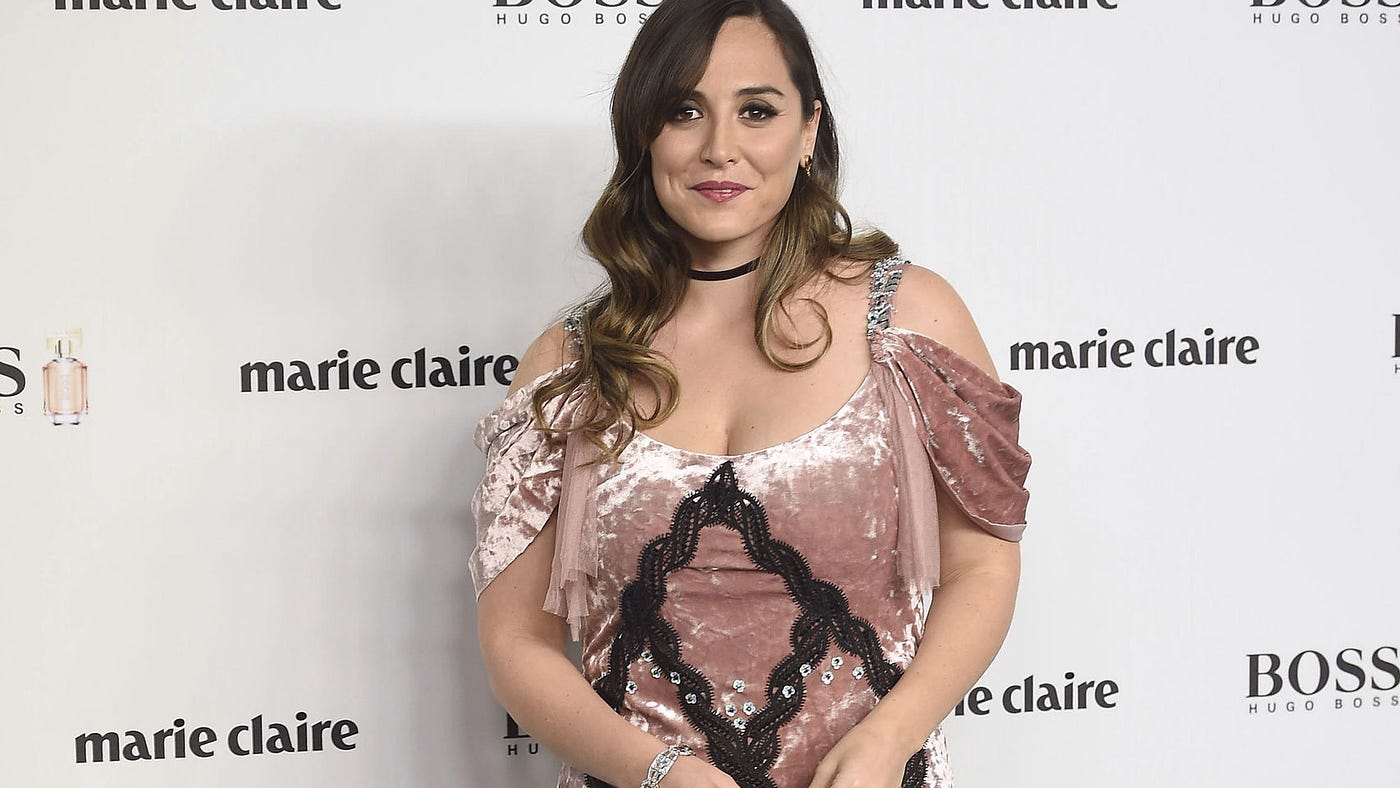 Estar gorda. No sé de dónde viene exactamente el… | by Jimina Sabadú |  Medium