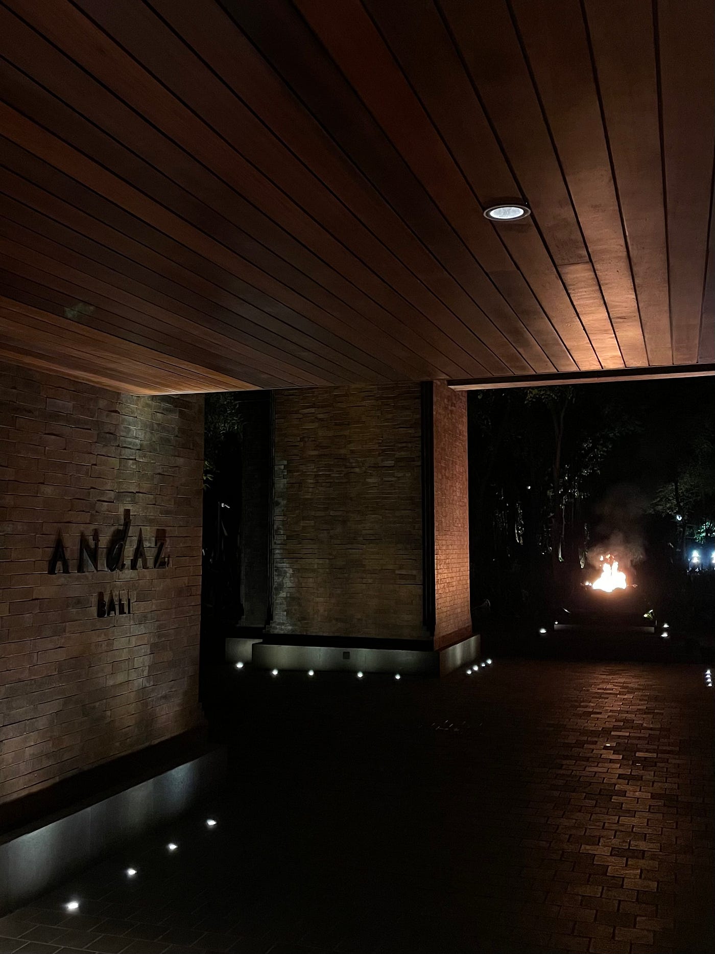 Dinner by the Waves: A Memorable Night at Fisherman’s Club, Andaz Bali