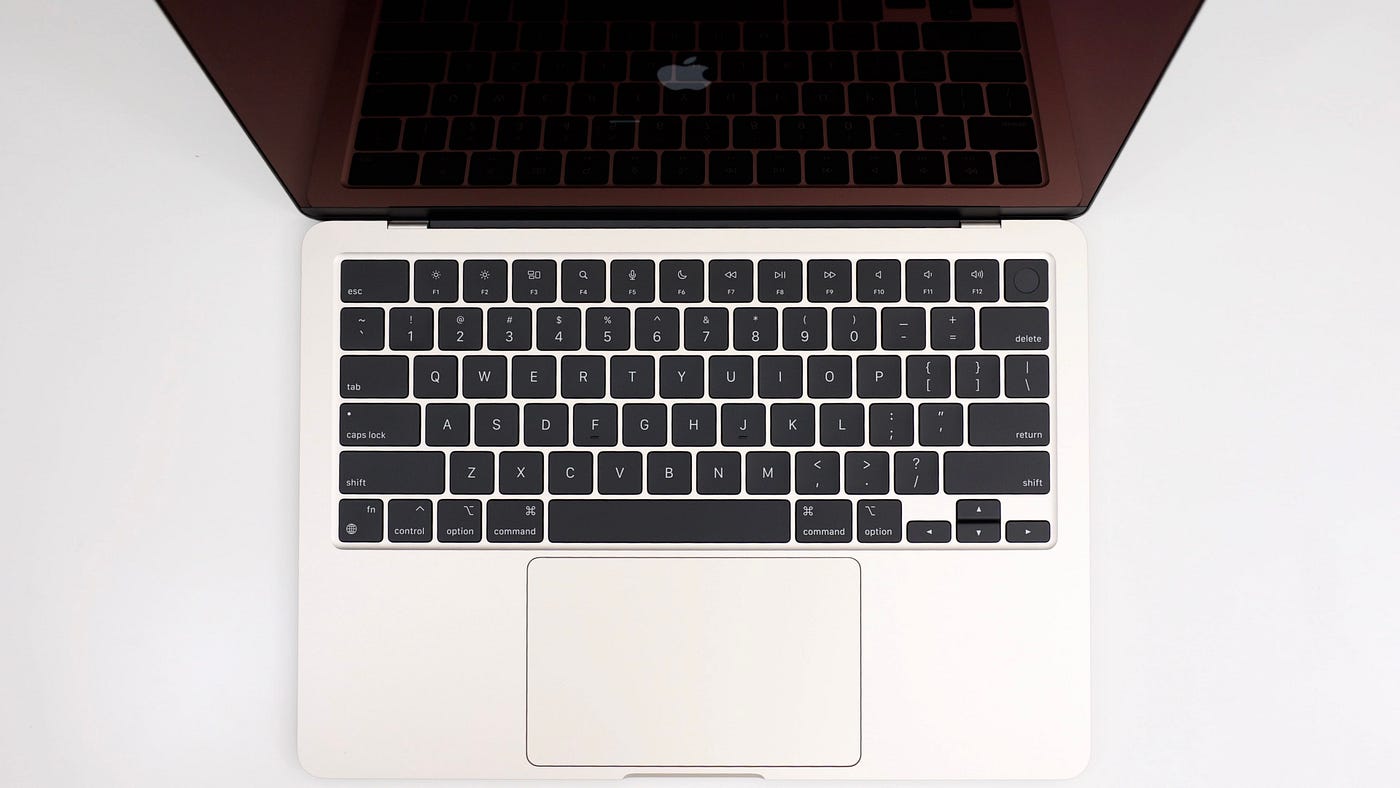 美品MacBook Air M1 16GB 512GB 放充電回数14回