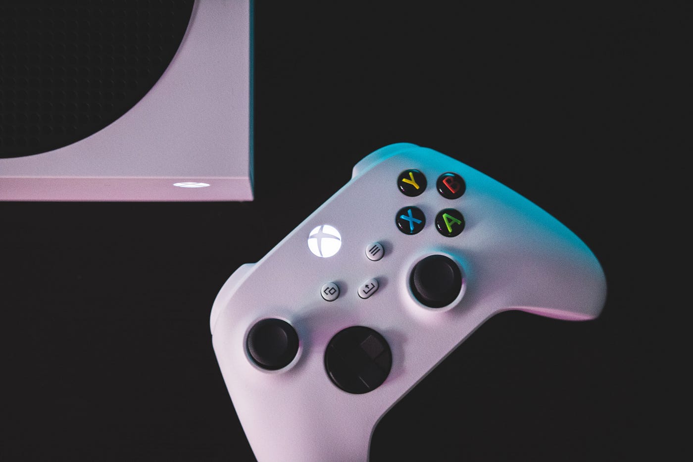 We Got a Look at a New Xbox Controller, Thanks to a Microsoft Leak, by  Aiden (Illumination Gaming), Technology Hits
