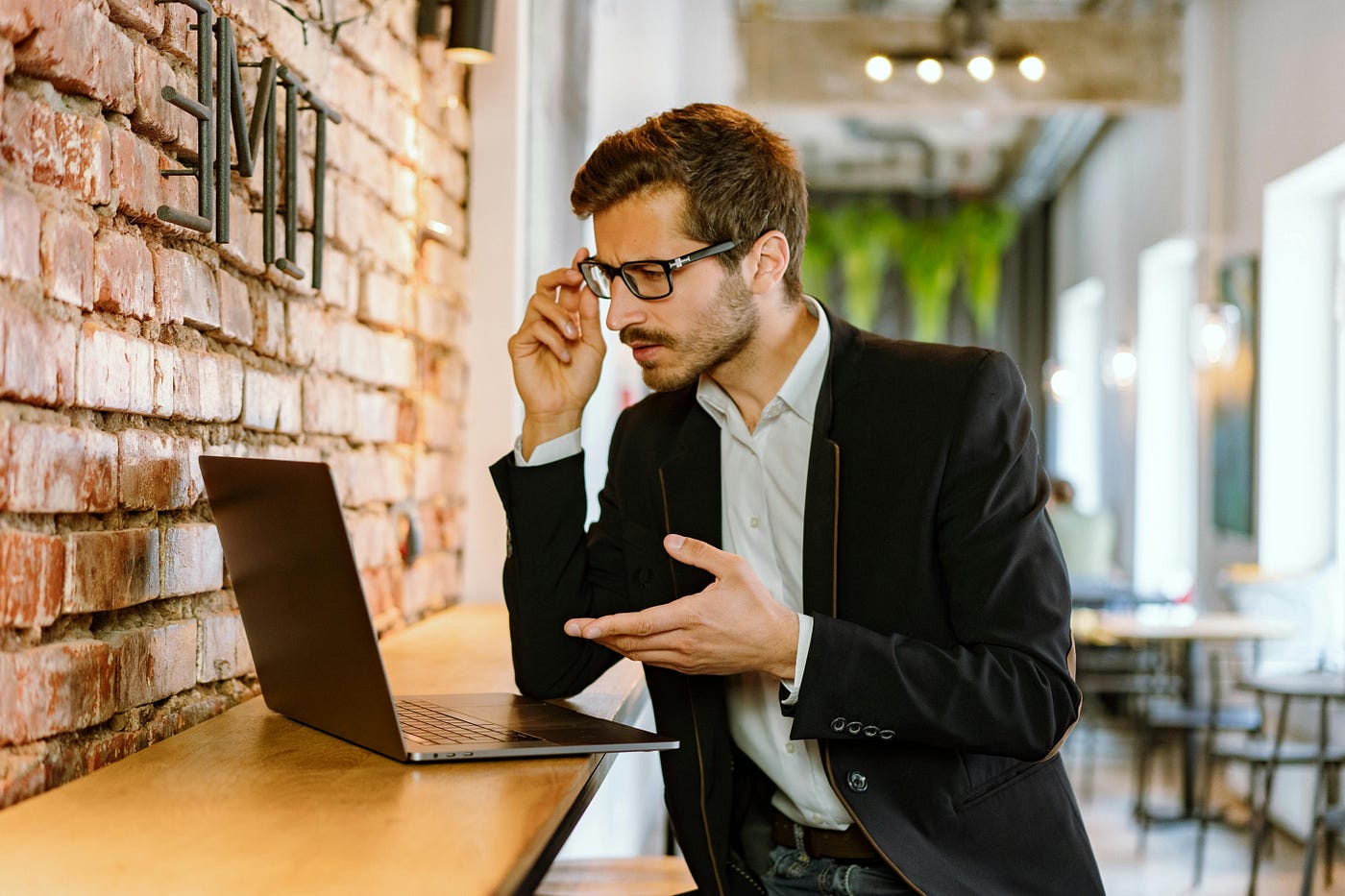 Why Learning SQL Feels So Hard (And How “SQL Essentials for Data Analysis” Fixes It)