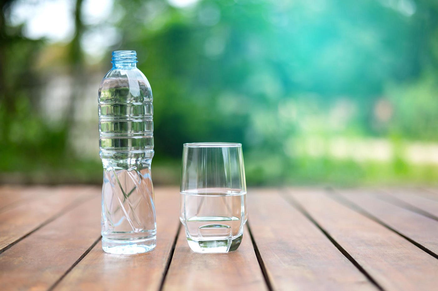 You Might Be Dehydrated (Even If You Drink Water) 물을 마시는데도 탈수일 수 있다