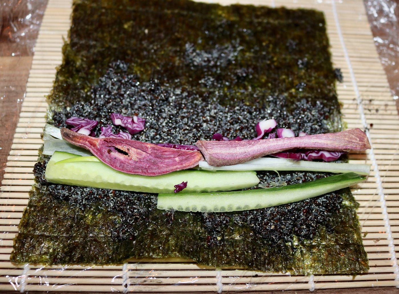 Vegan brown rice sushi - Lazy Cat Kitchen