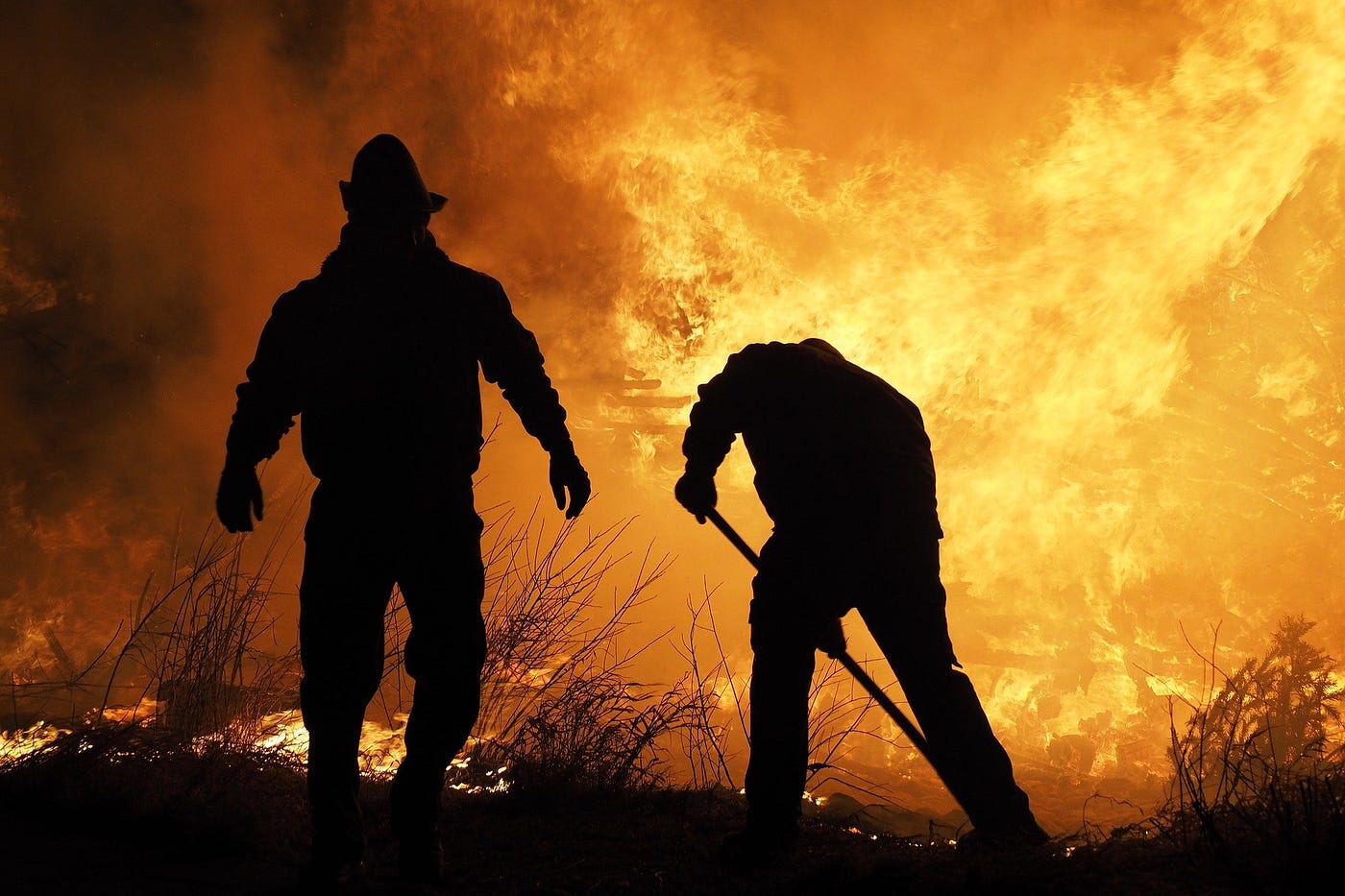 Un incendie de forêt fait un mort et détruit des maisons dans le centre de la Russie