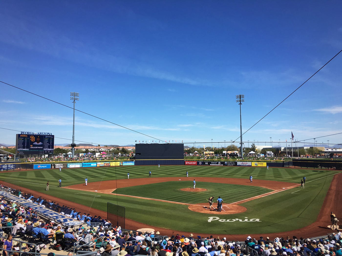 Restaurants near Padres and Mariners spring training games in Peoria