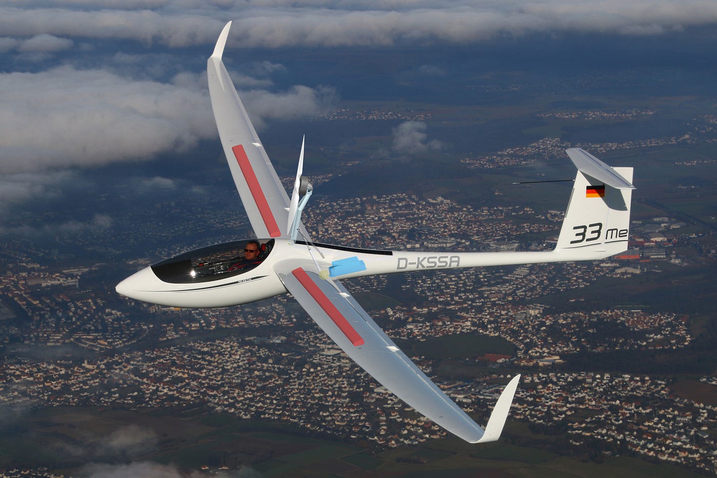 AS 33 Me: the first electric sailplane for MSFS | by Jose Antunes