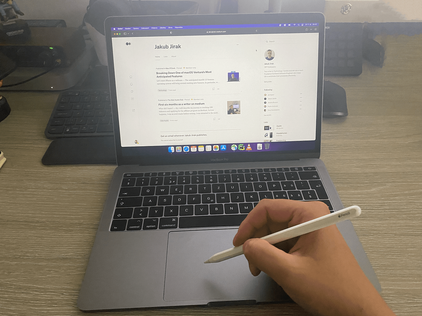 Does the Mac deserve Apple Pencil support? | by Jakub Jirak | TechLife |  Medium