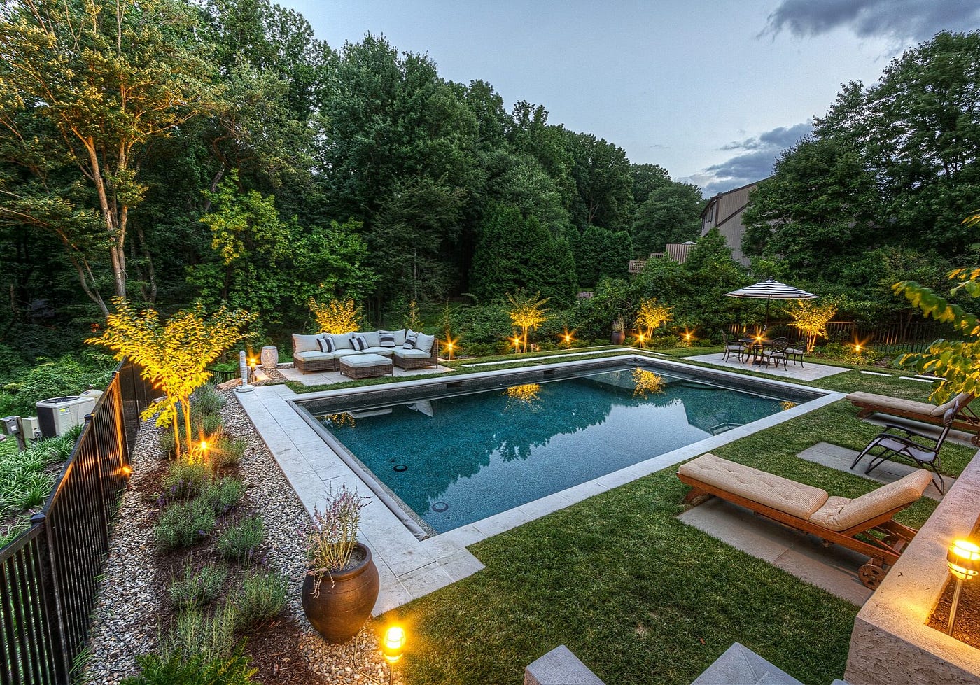 Modern Luxury Pool Designs That Redefine Living
