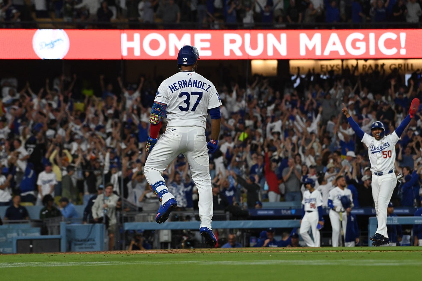 Teoscar Hernández grand slam flips the script in Padres victory