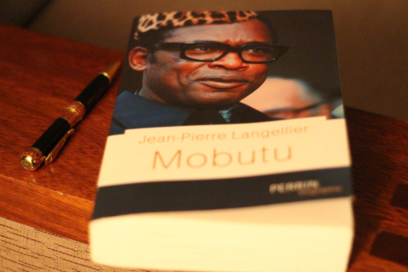 Alors il est comment “Mobutu” de Jean-Pierre Langelllier? | by Yvon Edoumou  | Medium