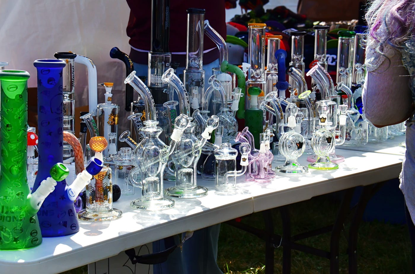 Tips for Safe and Secure Bong Shopping in Canada