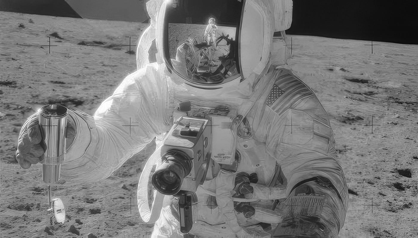 The Art of Photography on Mars