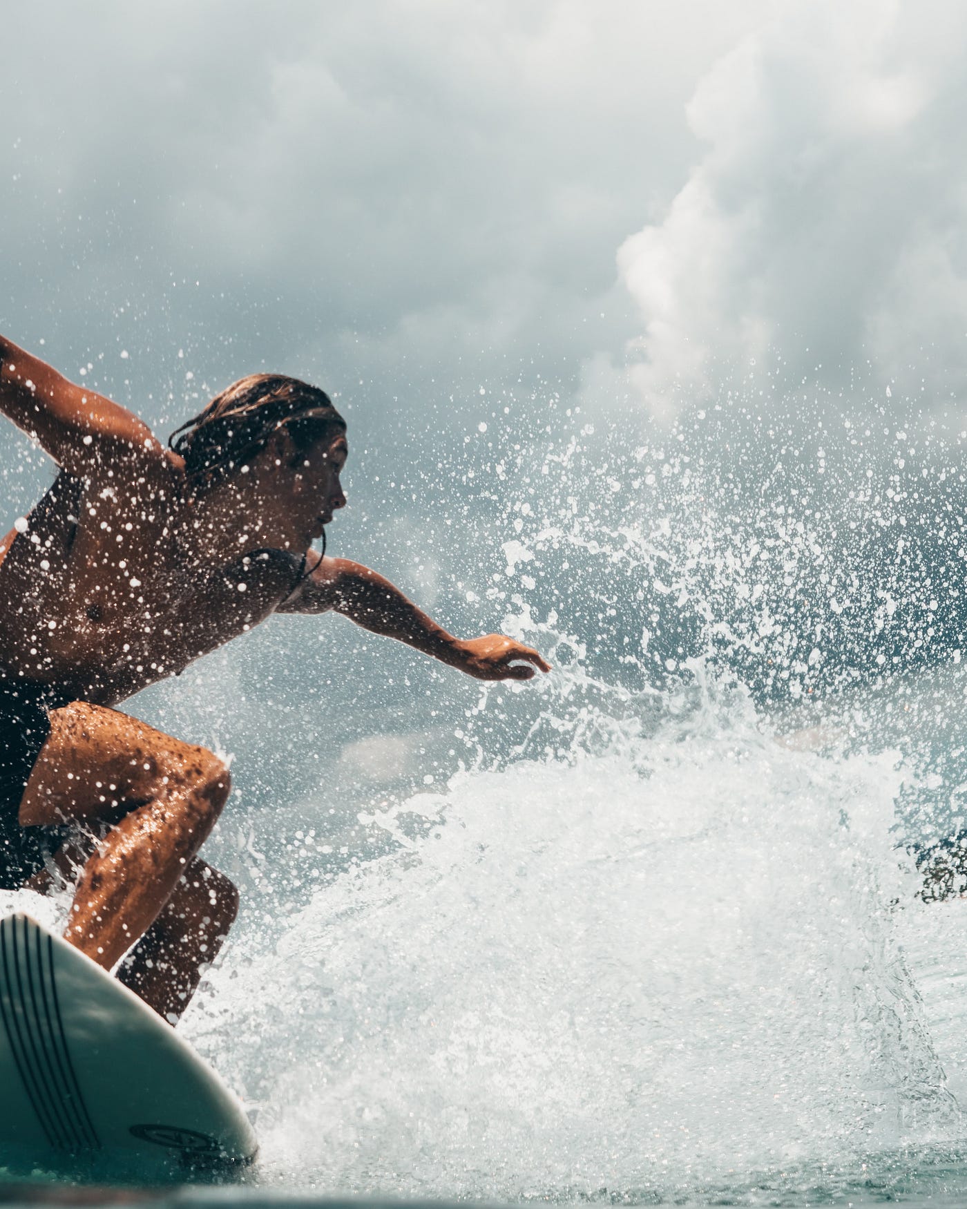 15 Useful Tips for Beginning Surfers