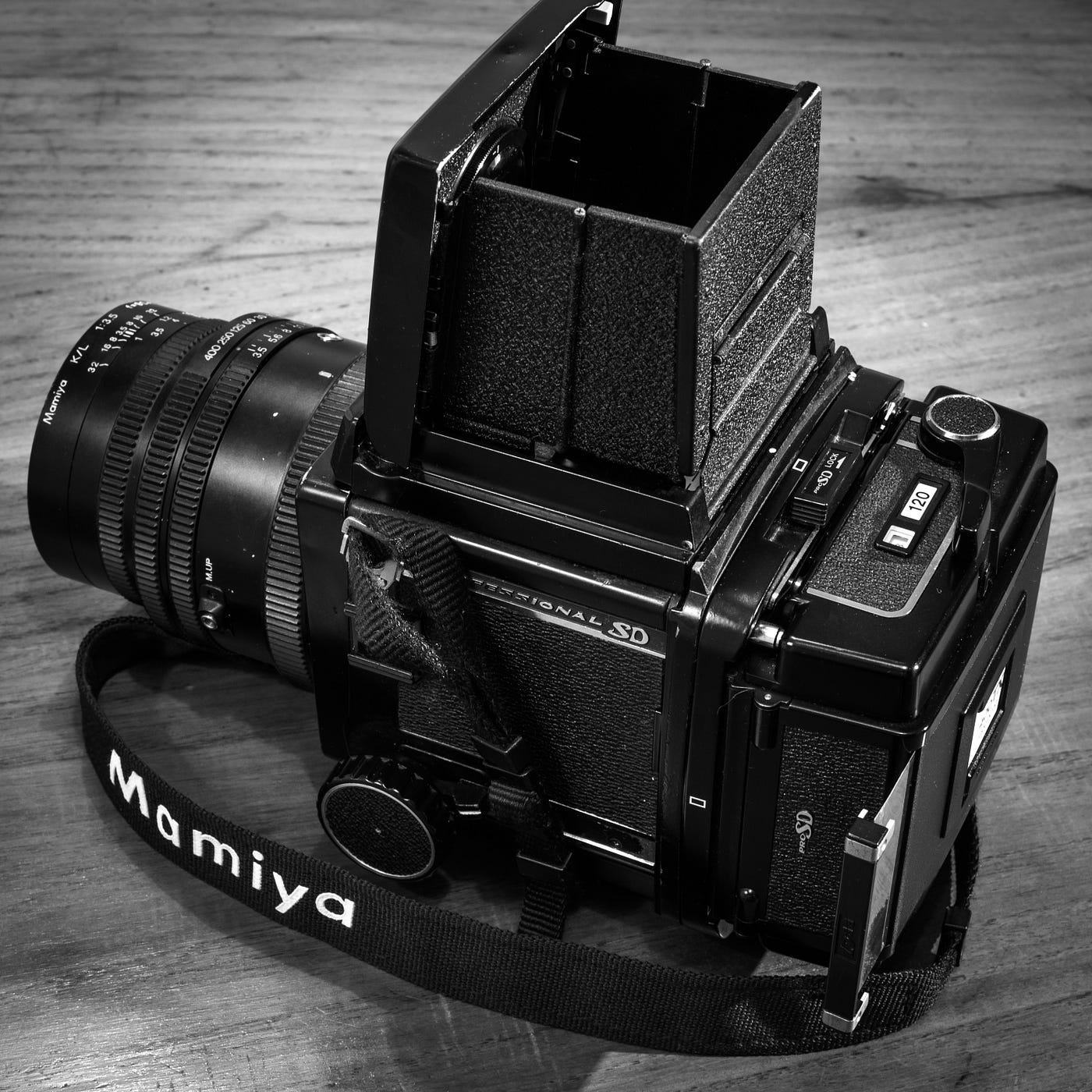The Awesome Mamiya RB67 Professional SD | by Miguel Feuggin | Full