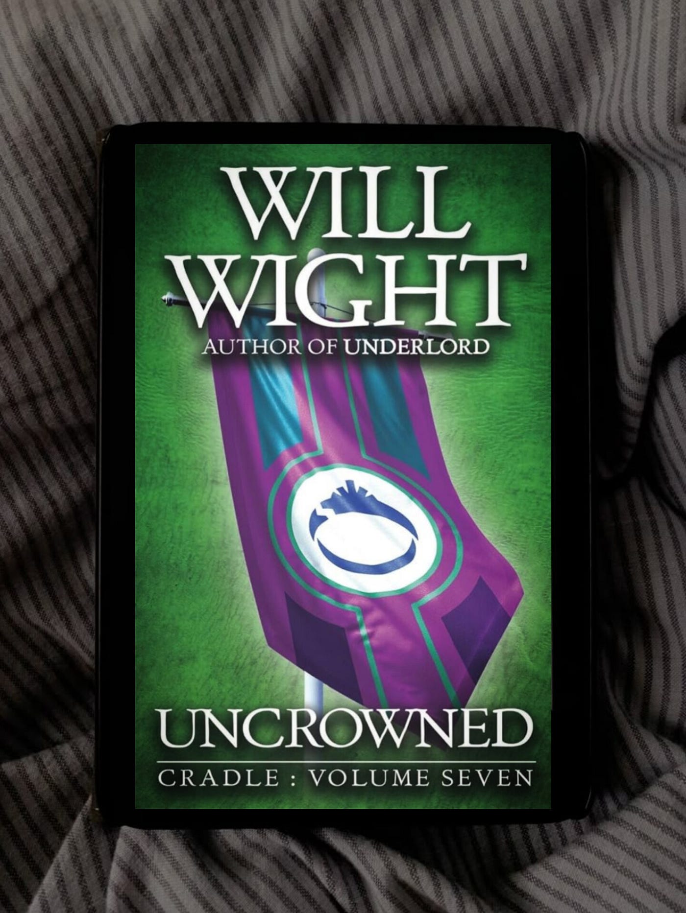 #7 Uncrowned : Book Review