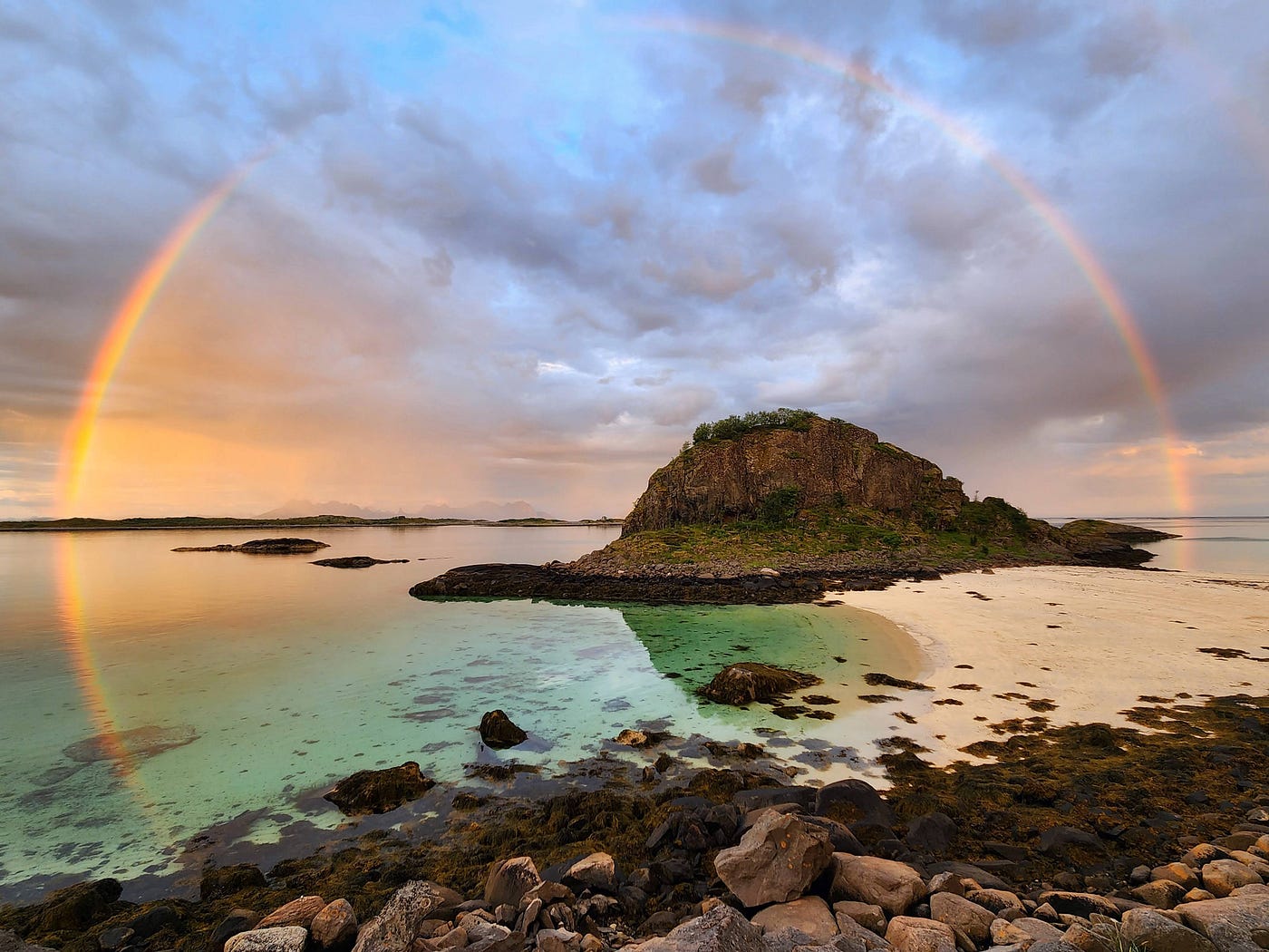 Unforgettable Backpacking Adventure in Thailand: Elephants, Beaches \u0026  Hidden Buddhas, image size:1400x1050