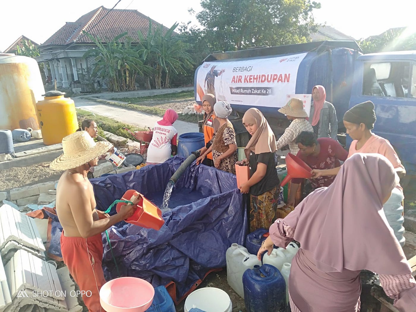 Atasi Dampak Kemarau Panjang, Rumah Zakat Salurkan 50.000