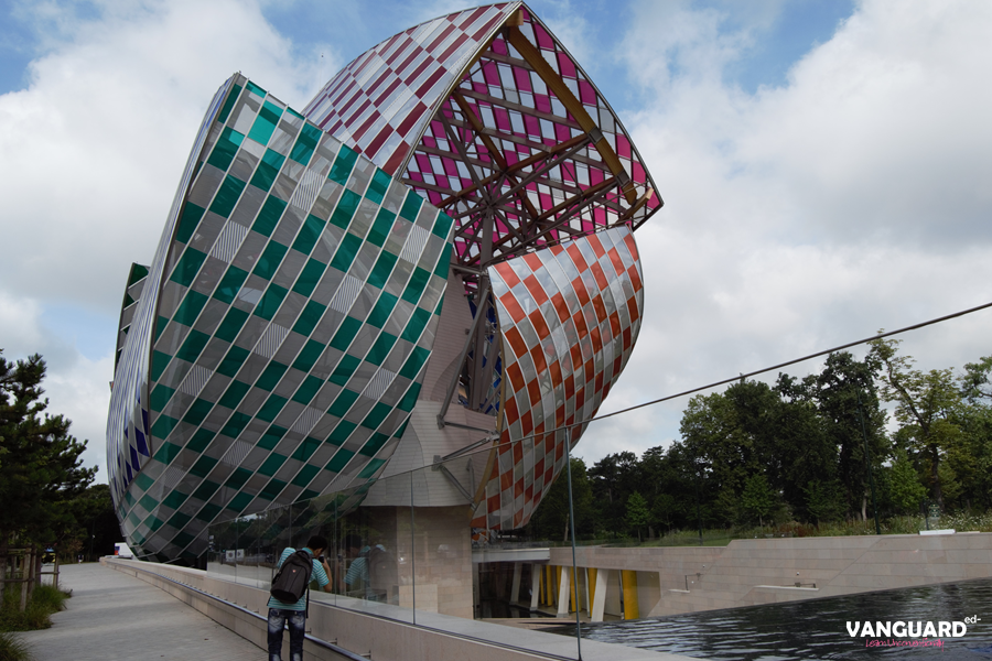 Frank Gehry's Masterful Fondation Louis Vuitton Opens in Paris