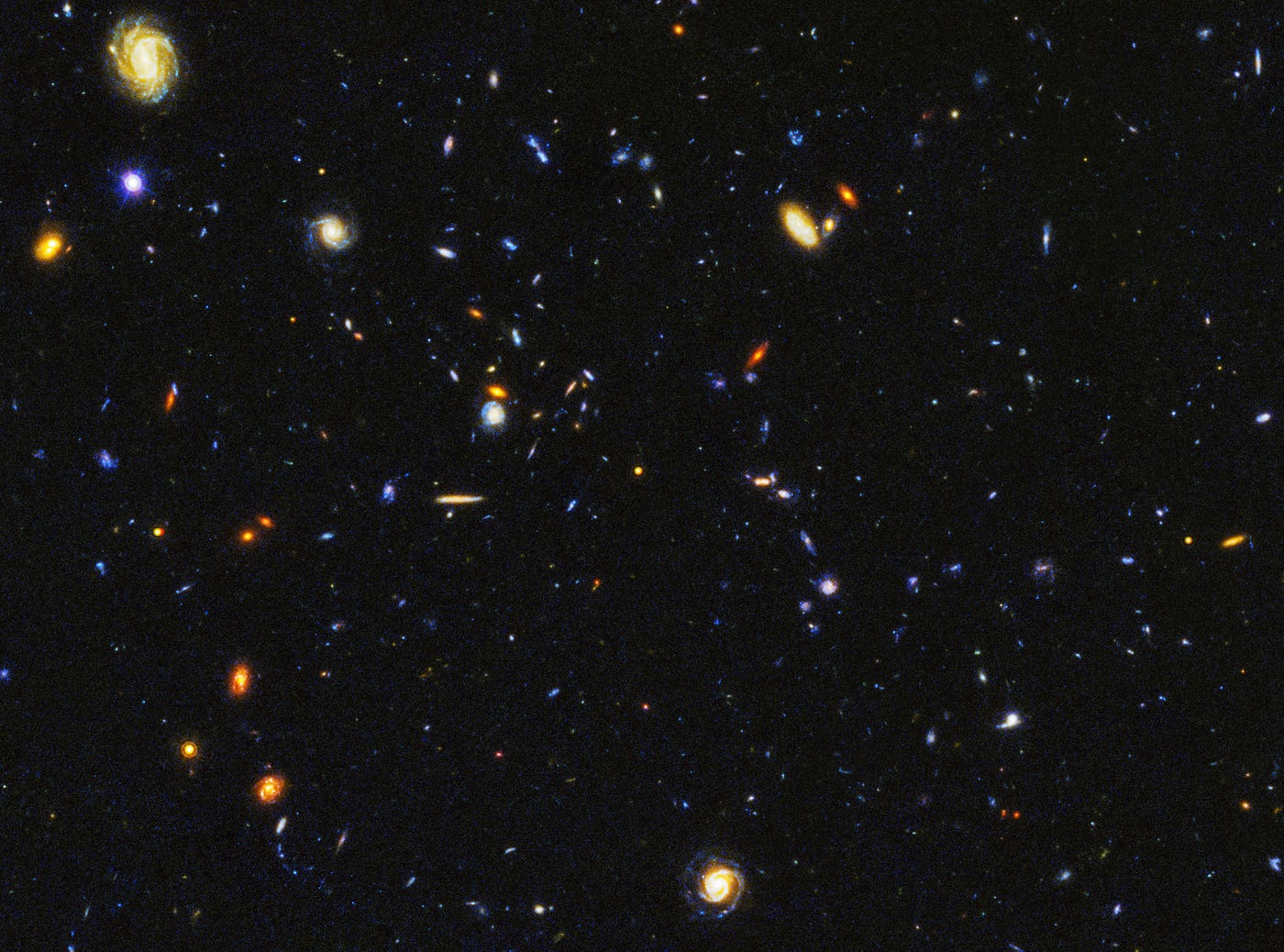 Una porzione del campo GOODS-North (NASA, ESA, P. Oesch, M. Montes)