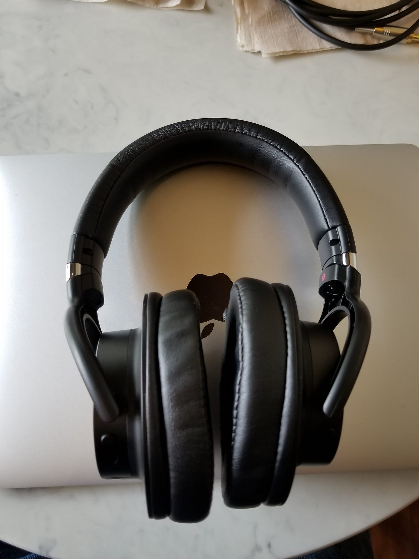 Headphone Showdown: Takstar Pro 82 VS Takstar Pro 80 / HyperX Cloud II | by  Alex Rowe | Medium