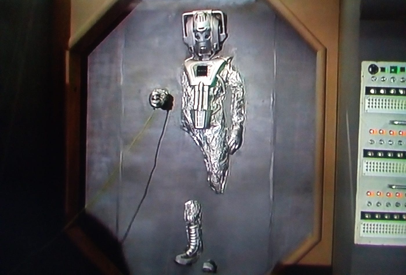 Doctor Who — Earthshock Part 3