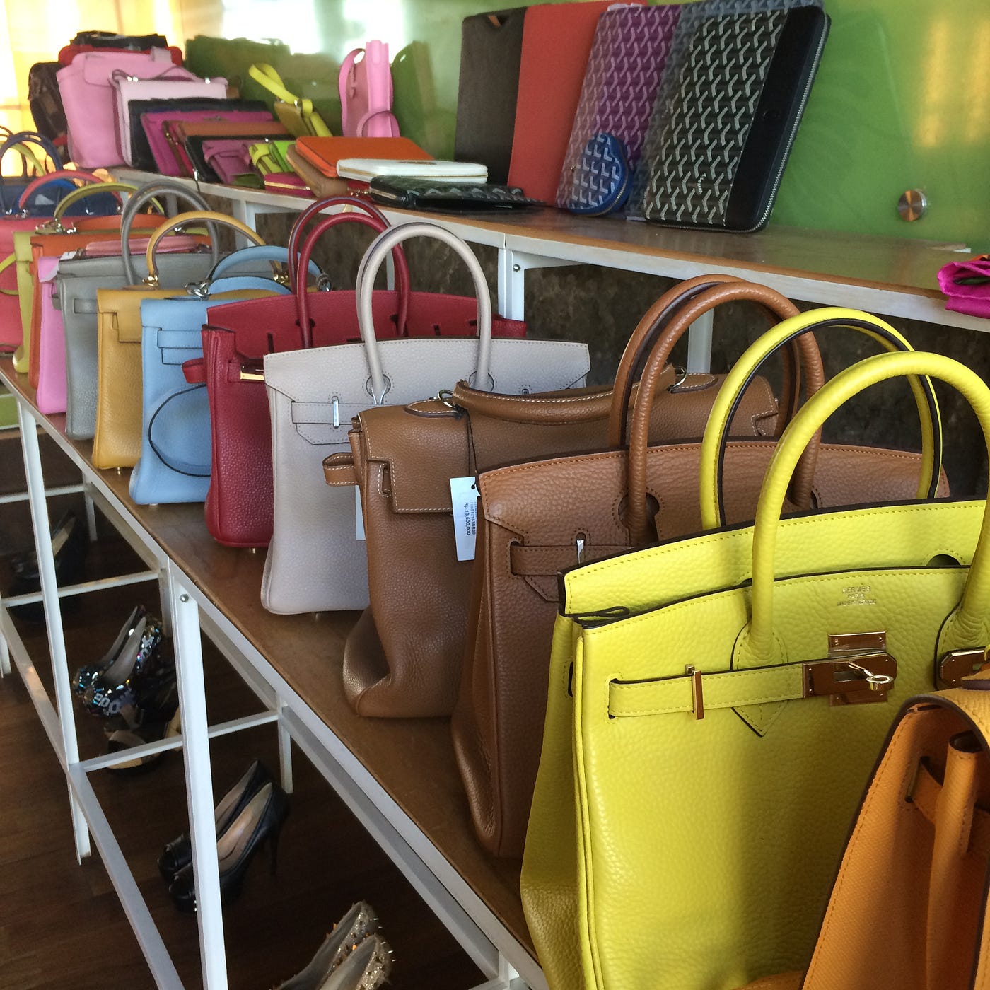 The Truth About Counterfeit Luxury Handbags