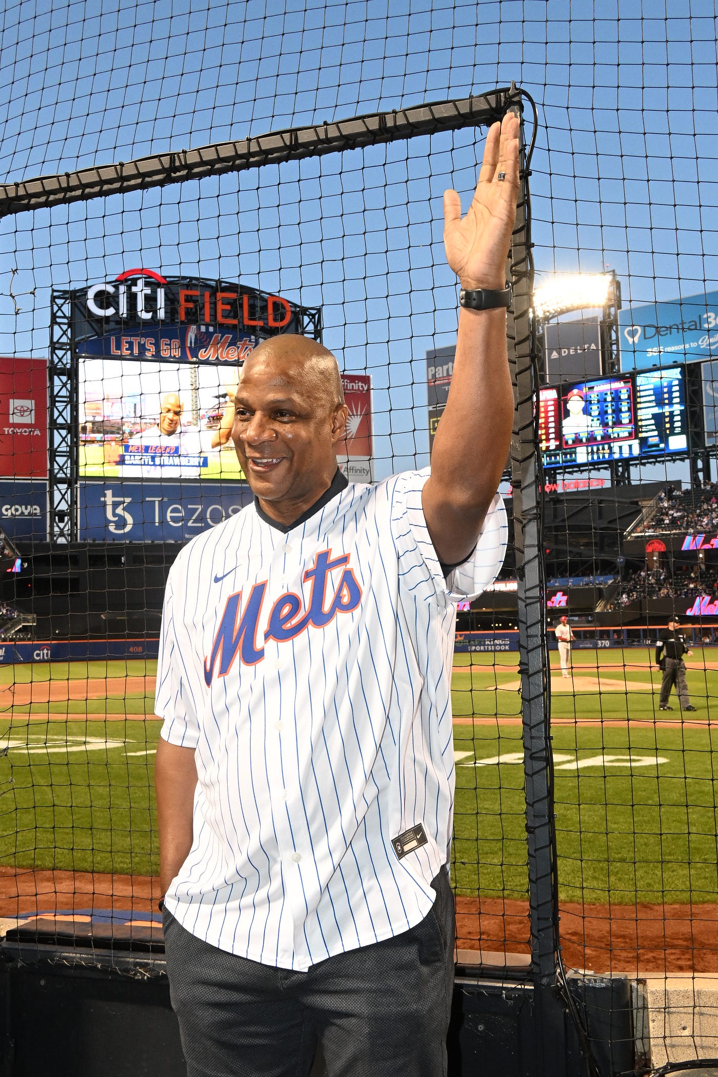 Darryl Strawberry signs on for Mets' Old Timers' Day fun