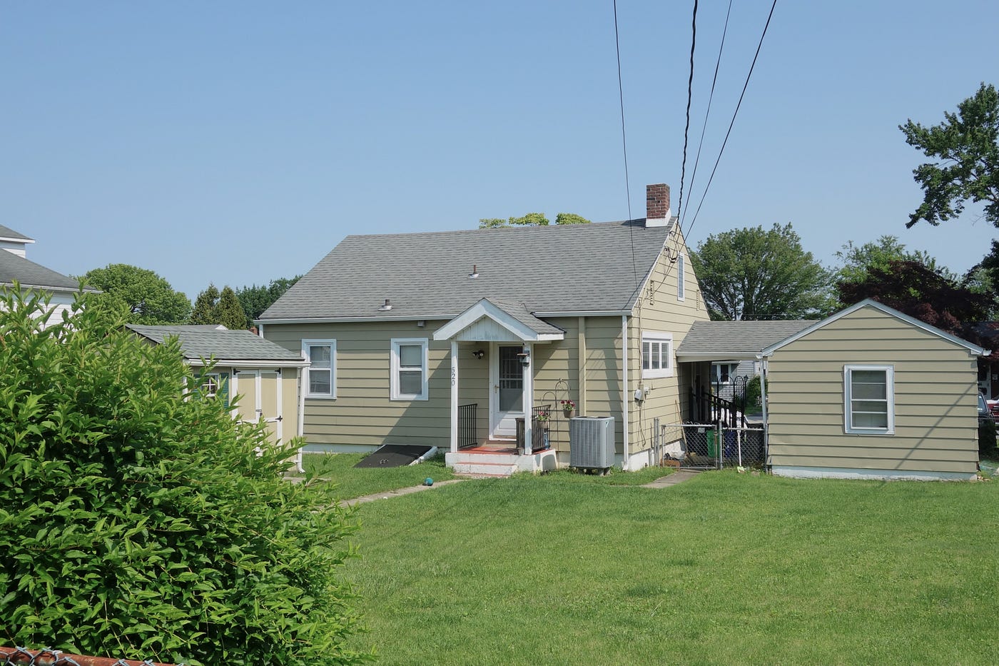 Forest Avenue, Bethlehem, PA • Photo: R.C. Flores-Gunkle