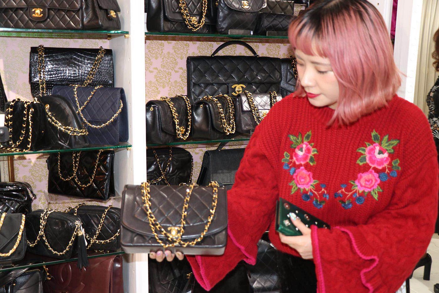 Tokyo Vintage Boutique Covets Overseas Market, by Charlene Zhang, Medill  Explores Japan