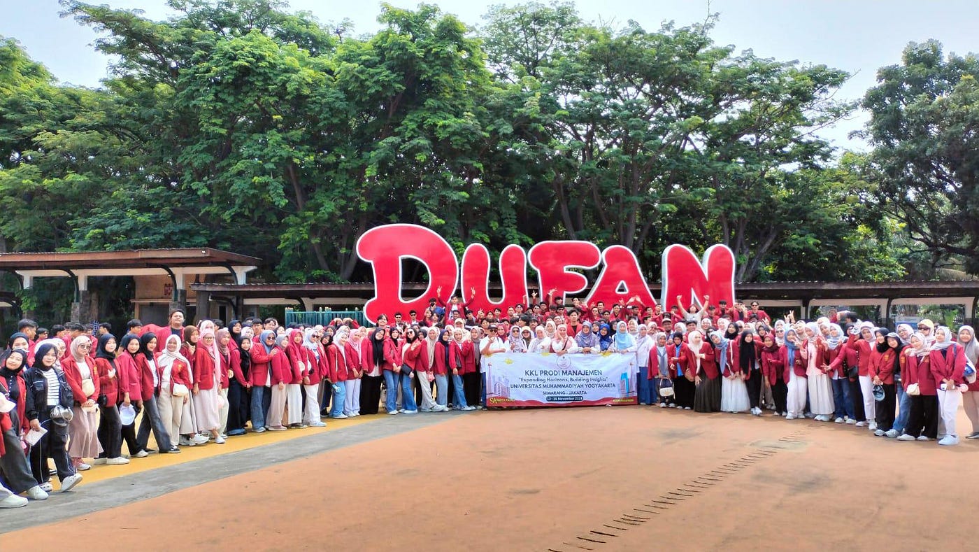 Kunjungan Kuliah Lapangan di Dunia Fantasi Ancol dengan Pengalaman Naik Wahana Air Yang Sangat Seru