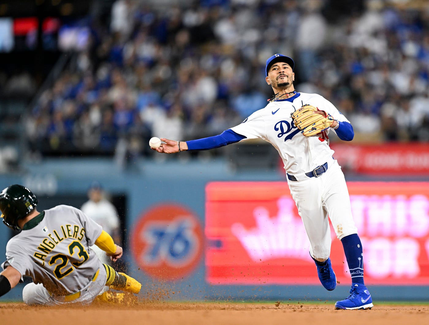 2025 Postseason: Mookie Betts' impressive climb to Gold-Glove