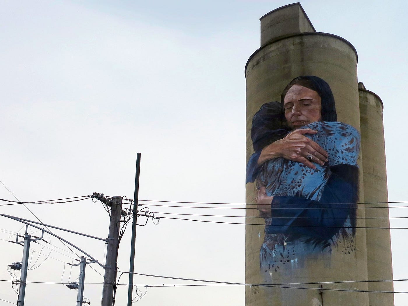 Lukisan Jacinda Ardern di Brunswick silo, oleh seniman Australia Loretta Lizzio.