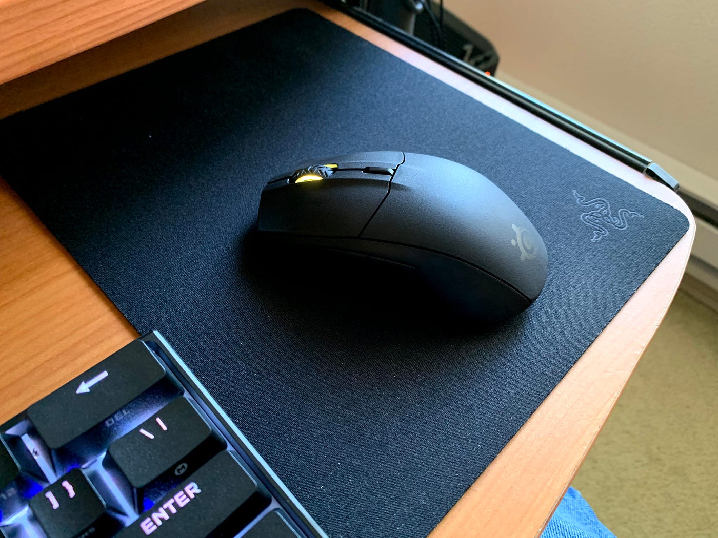 Logitech G305 Wireless Gaming Mouse Review, by Alex Rowe